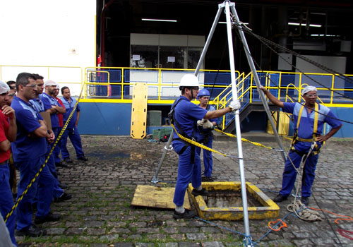 Treinamento de Espaço Confinado