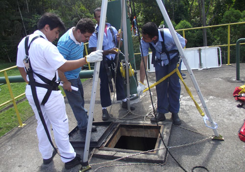 Treinamento de Espaço Confinado
